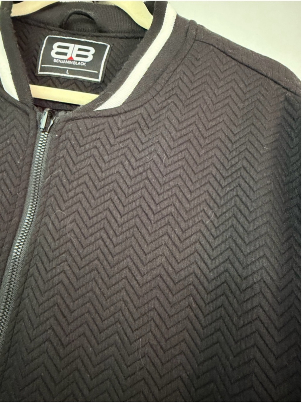 Benjamin Black Men’s Large Black Chevron Quilted Lined Varsity Bomber Jacket